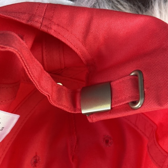 New GUESS Women’s Hat - Picture 4 of 5